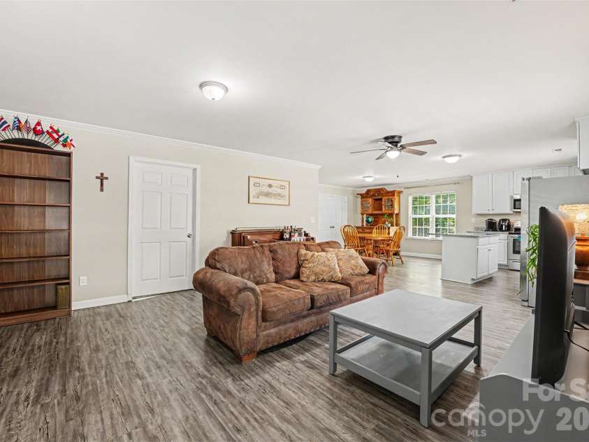 150 Waco Avenue, Kannapolis, NC 28083.  MLS# CAR4395400, YatesRealty ID 21428. 