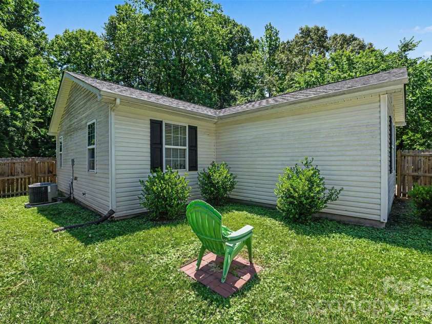 150 Waco Avenue, Kannapolis, NC 28083.  MLS# CAR4395400, YatesRealty ID 21428. 