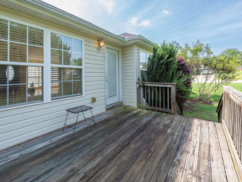 1271 Applewood Lane, York, SC 29745.  MLS# CAR4266523, YatesRealty ID 21429. Back Deck