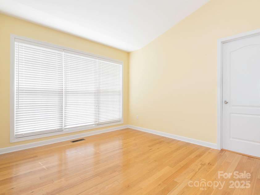 1271 Applewood Lane, York, SC 29745.  MLS# CAR4266523, YatesRealty ID 21429. Formal Dining Area