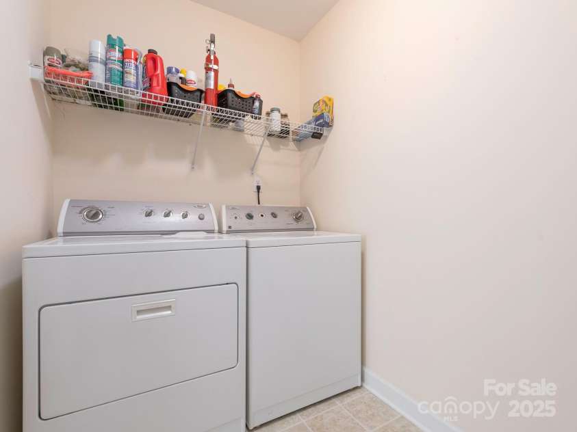 1271 Applewood Lane, York, SC 29745.  MLS# CAR4266523, YatesRealty ID 21429. Laundry Room