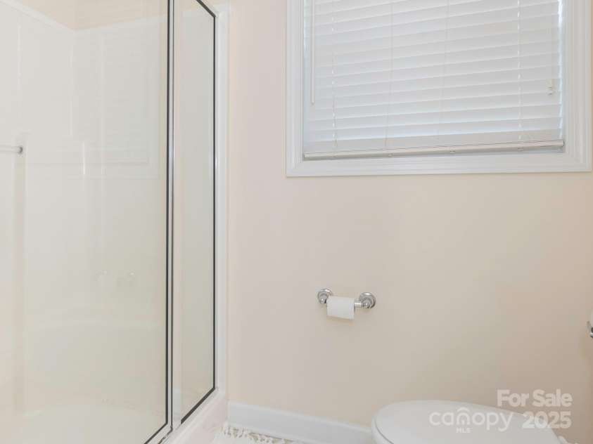 1271 Applewood Lane, York, SC 29745.  MLS# CAR4266523, YatesRealty ID 21429. Primary Bathroom