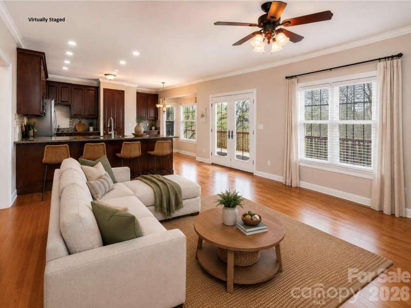 4726 Crystal Falls Avenue, Hickory, NC 28601.  MLS# CAR4367330, YatesRealty ID 21429. 