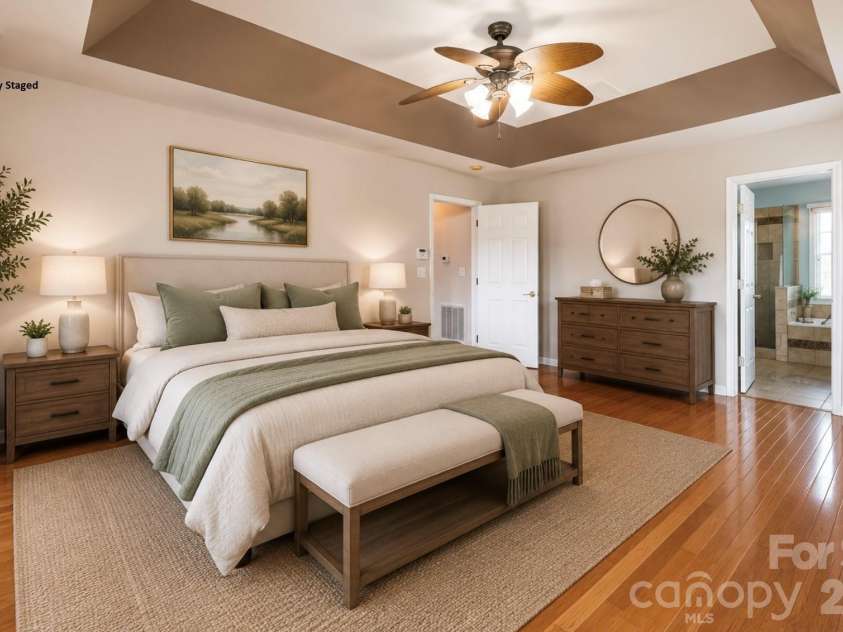 4726 Crystal Falls Avenue, Hickory, NC 28601.  MLS# CAR4367330, YatesRealty ID 21429. 