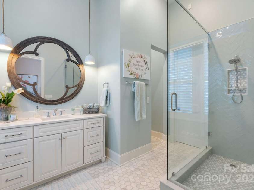 1475 Fawn Drive, Asheboro, NC 27205.  MLS# CAR4305275, YatesRealty ID 2143. 