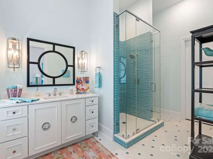 1475 Fawn Drive, Asheboro, NC 27205.  MLS# CAR4305275, YatesRealty ID 2143. 