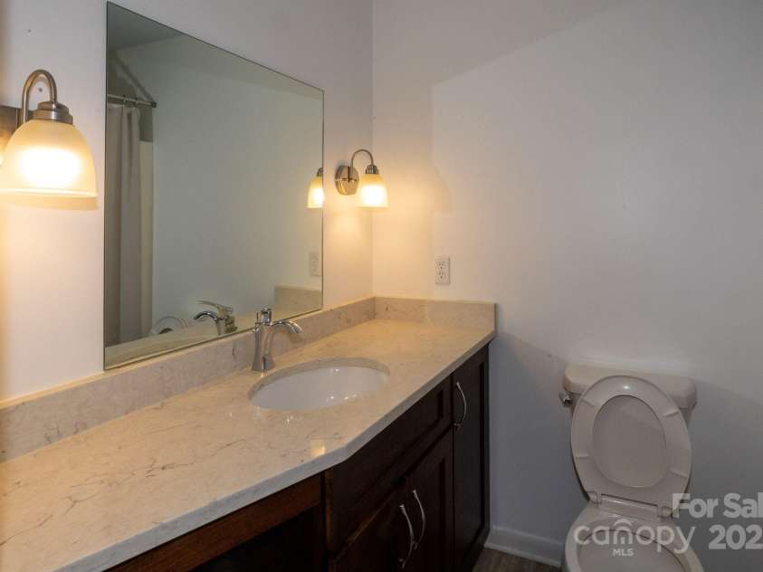 15 Cedar Trail, Asheville, NC 28803.  MLS# CAR4270530, YatesRealty ID 21431. 