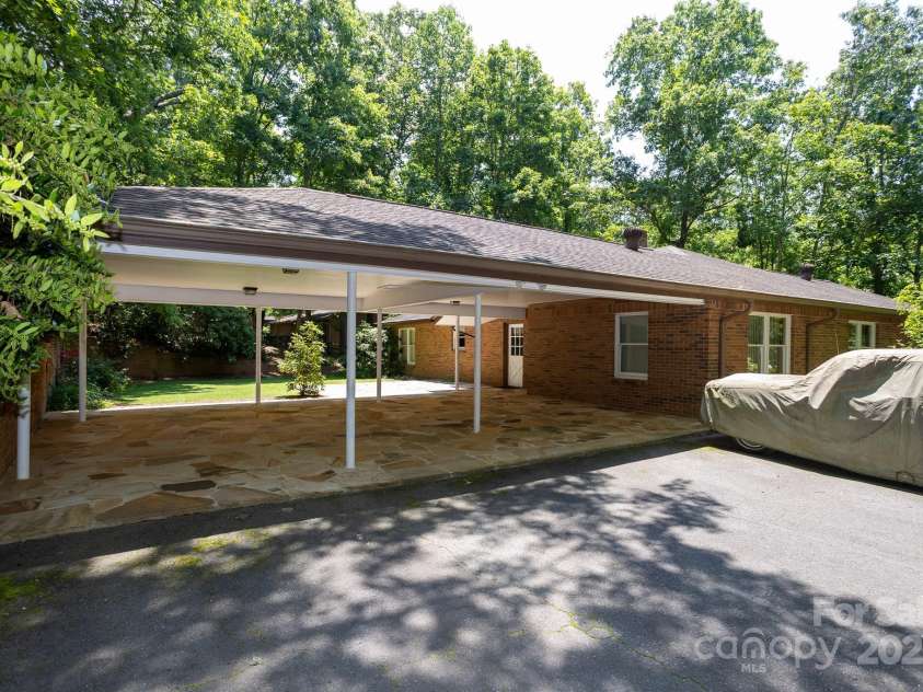 15 Cedar Trail, Asheville, NC 28803.  MLS# CAR4270530, YatesRealty ID 21431. Back Right View