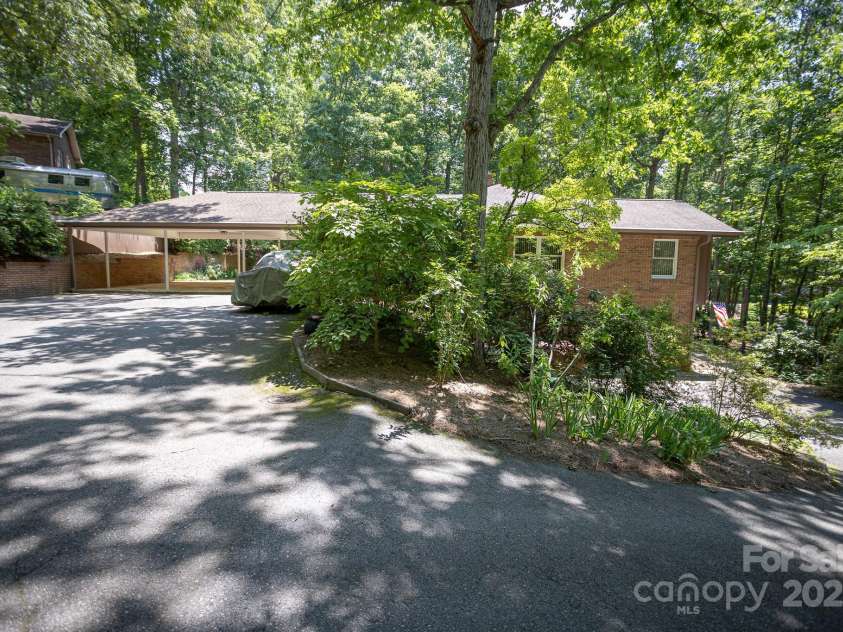 15 Cedar Trail, Asheville, NC 28803.  MLS# CAR4270530, YatesRealty ID 21431. Left Side View
