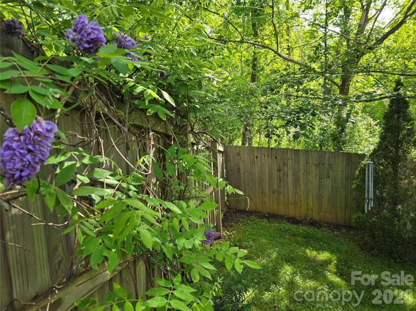 73 Dalya Road, Swannanoa, NC 28778.  MLS# CAR4352117, YatesRealty ID 21431. Private outdoor area