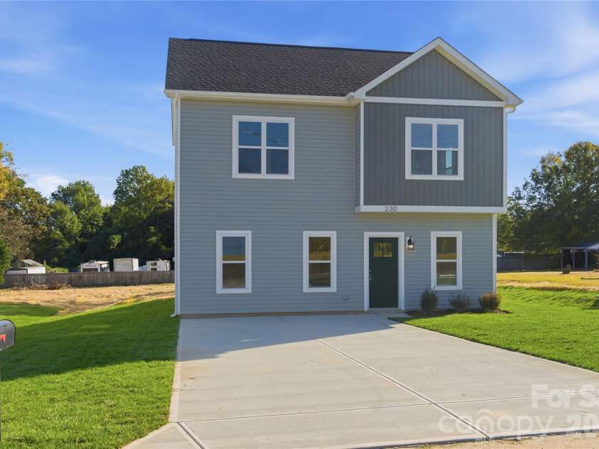 230 First Street, Fort Mill, SC 29708.  MLS# CAR4346241, YatesRealty ID 21432. 