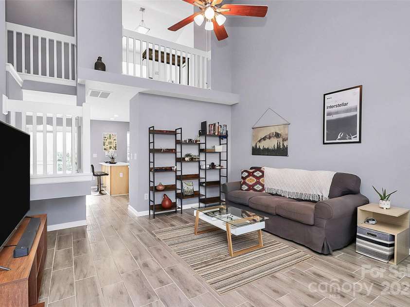 5980 Cougar Lane, Charlotte, NC 28269.  MLS# CAR4272520, YatesRealty ID 21432. 