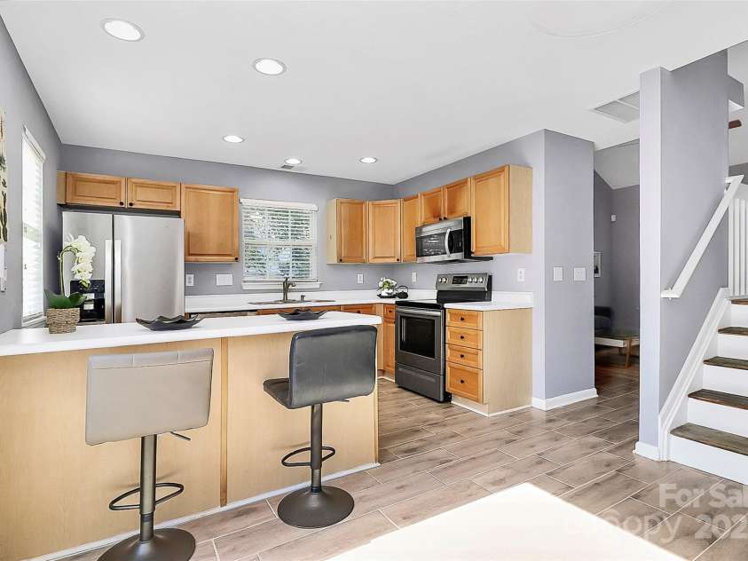 5980 Cougar Lane, Charlotte, NC 28269.  MLS# CAR4272520, YatesRealty ID 21432. 