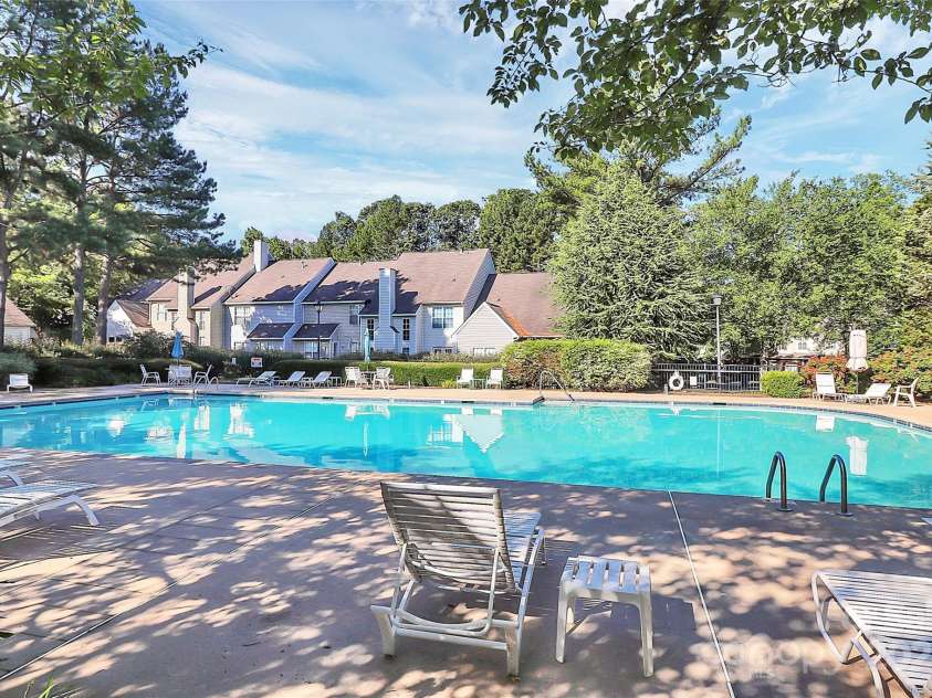 5980 Cougar Lane, Charlotte, NC 28269.  MLS# CAR4272520, YatesRealty ID 21432. 