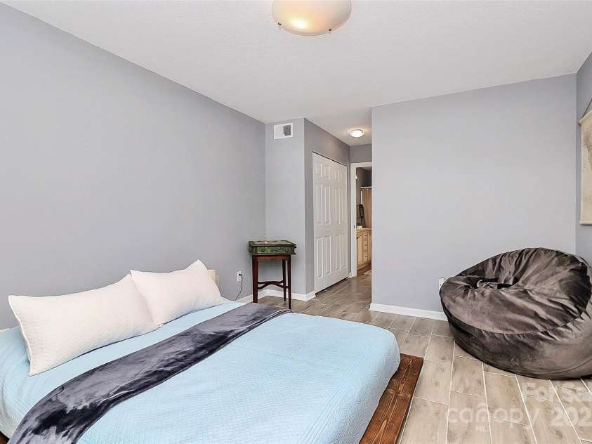 5980 Cougar Lane, Charlotte, NC 28269.  MLS# CAR4272520, YatesRealty ID 21432. Bedroom 1 on main floor