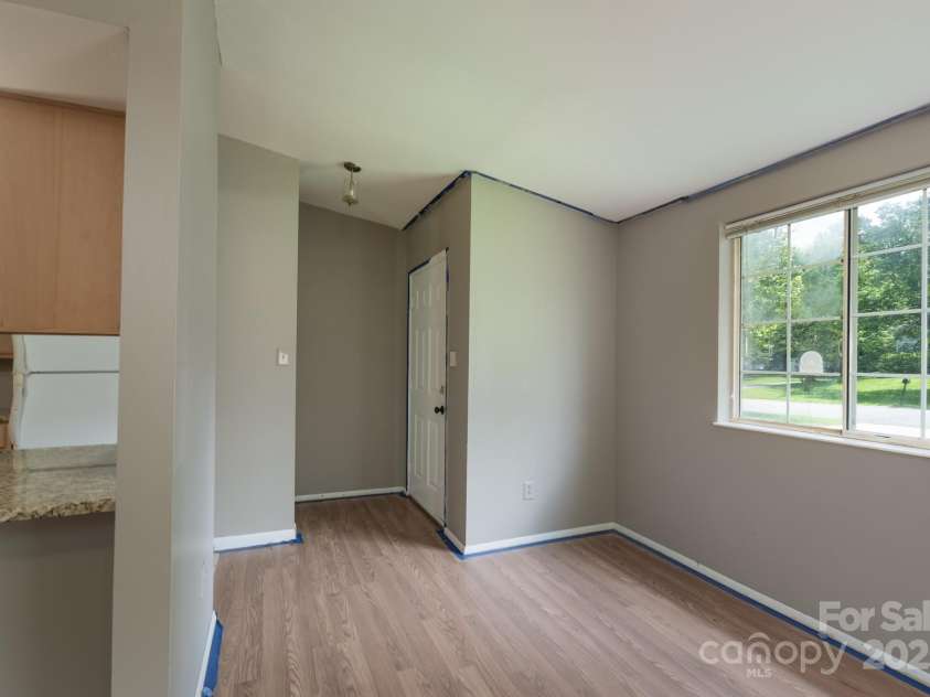 8019 Walnut Creek Lane, Charlotte, NC 28227.  MLS# CAR4267760, YatesRealty ID 21433. 