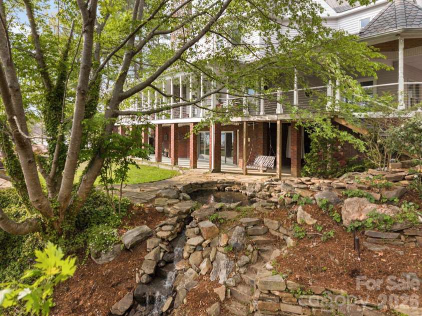 4950 Canterbury Place, Morganton, NC 28655.  MLS# CAR4368973, YatesRealty ID 21436. 