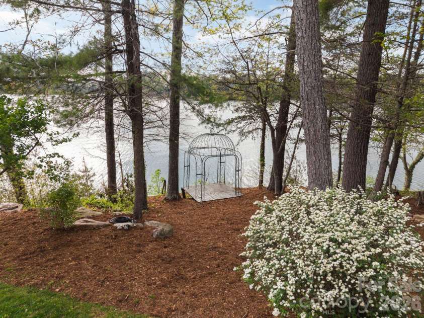 4950 Canterbury Place, Morganton, NC 28655.  MLS# CAR4368973, YatesRealty ID 21436. 