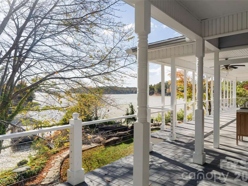4950 Canterbury Place, Morganton, NC 28655.  MLS# CAR4368973, YatesRealty ID 21436. 