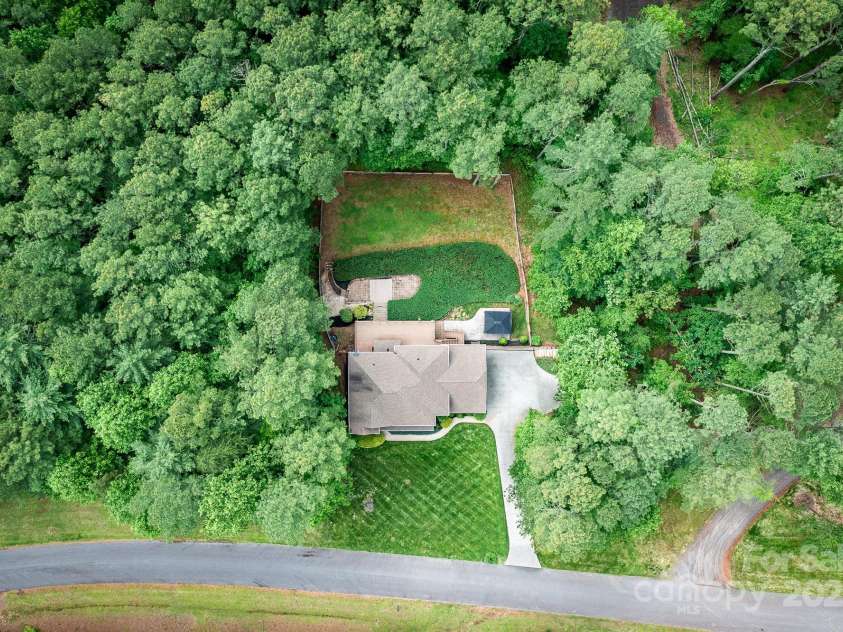 206 Ridge Top Drive, Connelly Springs, NC 28612.  MLS# CAR4260392, YatesRealty ID 21437. 