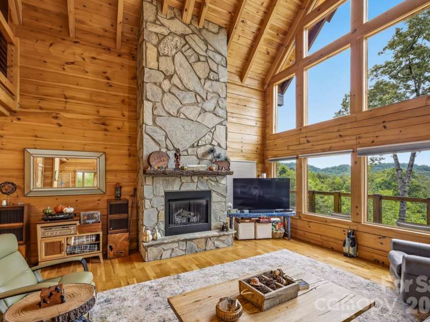 286 Holmstead Drive, Lake Lure, NC 28746.  MLS# CAR4366209, YatesRealty ID 21437. 