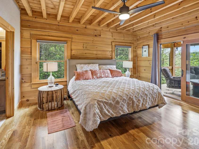 286 Holmstead Drive, Lake Lure, NC 28746.  MLS# CAR4366209, YatesRealty ID 21437. 