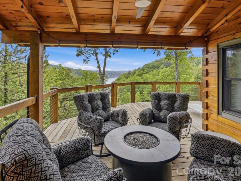 286 Holmstead Drive, Lake Lure, NC 28746.  MLS# CAR4366209, YatesRealty ID 21437. 