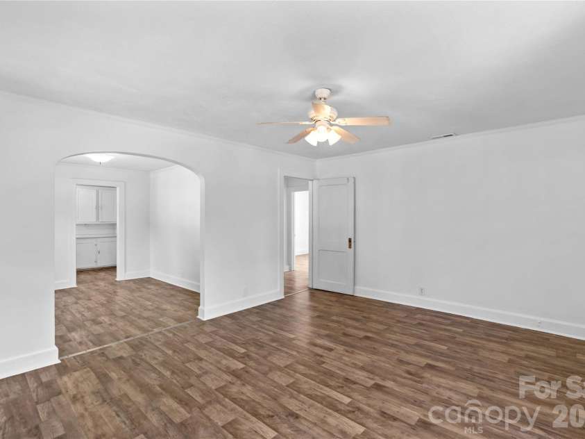 3161 Poplar Tent Road, Concord, NC 28027.  MLS# CAR4381561, YatesRealty ID 21438. 
