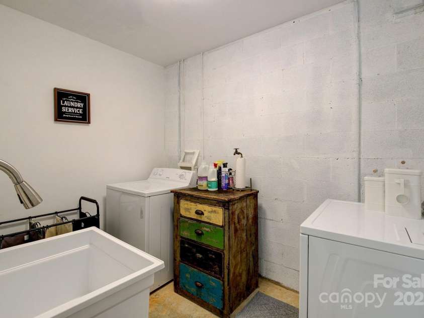 325 Chapman Street, Chesterfield, SC 29709.  MLS# CAR4265359, YatesRealty ID 21438. 