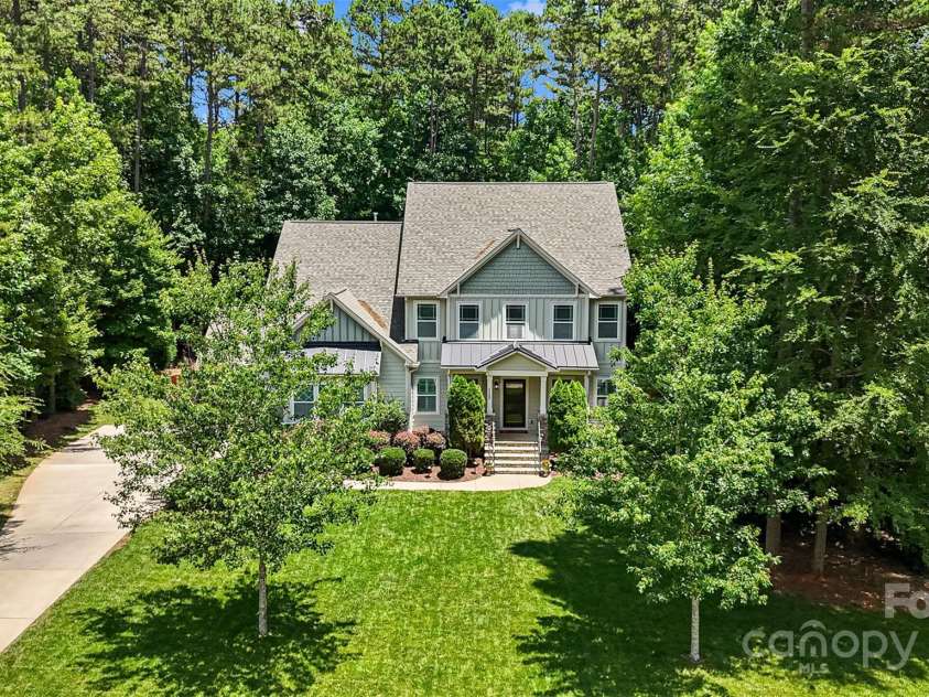 6422 Northern Red Oak Drive, Mint Hill, NC 28227.  MLS# CAR4268463, YatesRealty ID 21439. 