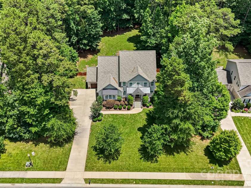 6422 Northern Red Oak Drive, Mint Hill, NC 28227.  MLS# CAR4268463, YatesRealty ID 21439. 
