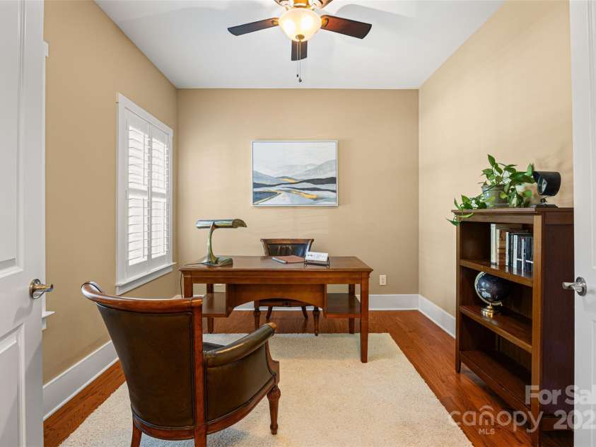 6422 Northern Red Oak Drive, Mint Hill, NC 28227.  MLS# CAR4268463, YatesRealty ID 21439. 