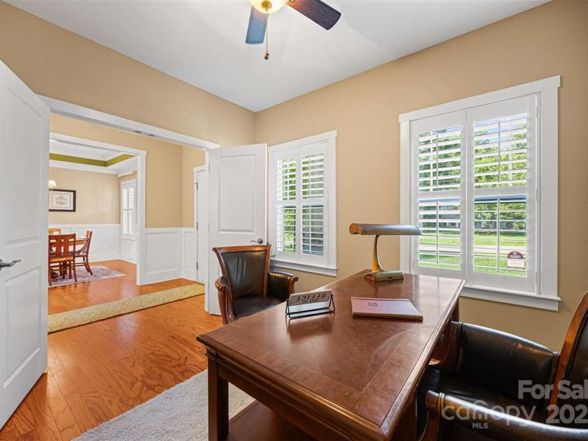 6422 Northern Red Oak Drive, Mint Hill, NC 28227.  MLS# CAR4268463, YatesRealty ID 21439. 