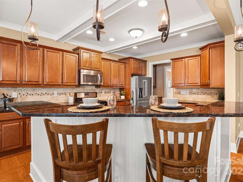 6422 Northern Red Oak Drive, Mint Hill, NC 28227.  MLS# CAR4268463, YatesRealty ID 21439. 