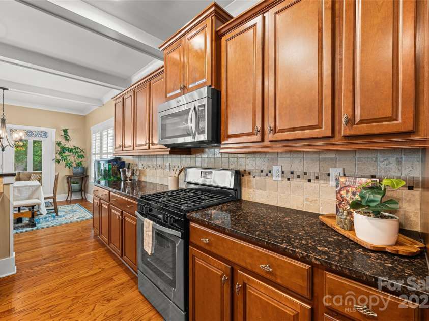 6422 Northern Red Oak Drive, Mint Hill, NC 28227.  MLS# CAR4268463, YatesRealty ID 21439. 