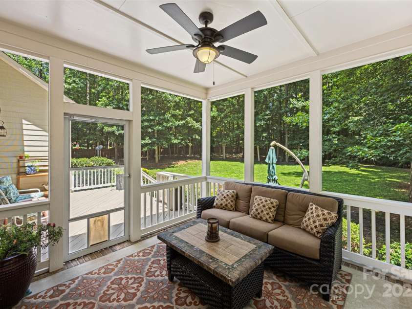 6422 Northern Red Oak Drive, Mint Hill, NC 28227.  MLS# CAR4268463, YatesRealty ID 21439. 