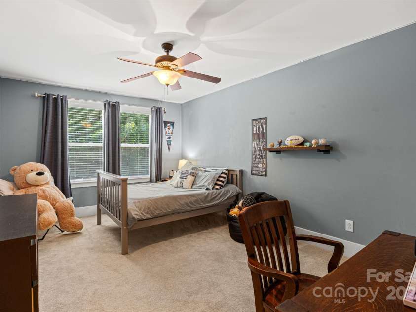 6422 Northern Red Oak Drive, Mint Hill, NC 28227.  MLS# CAR4268463, YatesRealty ID 21439. 