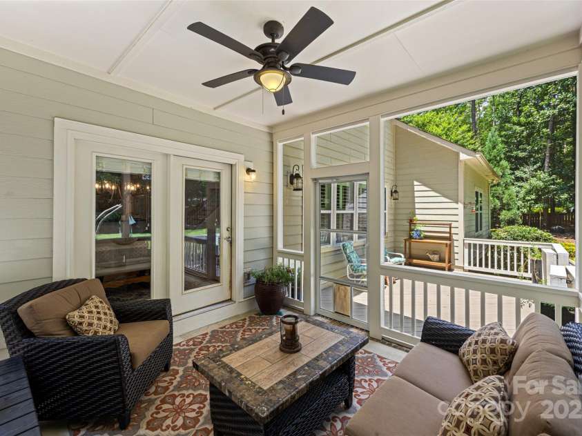 6422 Northern Red Oak Drive, Mint Hill, NC 28227.  MLS# CAR4268463, YatesRealty ID 21439. 