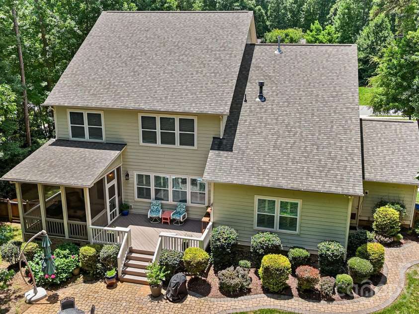 6422 Northern Red Oak Drive, Mint Hill, NC 28227.  MLS# CAR4268463, YatesRealty ID 21439. 