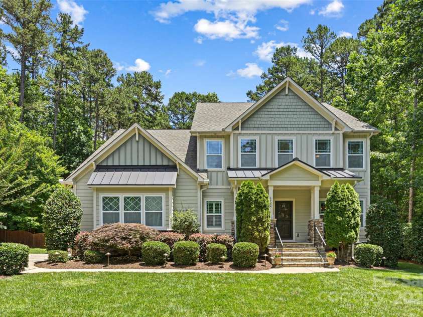 6422 Northern Red Oak Drive, Mint Hill, NC 28227.  MLS# CAR4268463, YatesRealty ID 21439. 