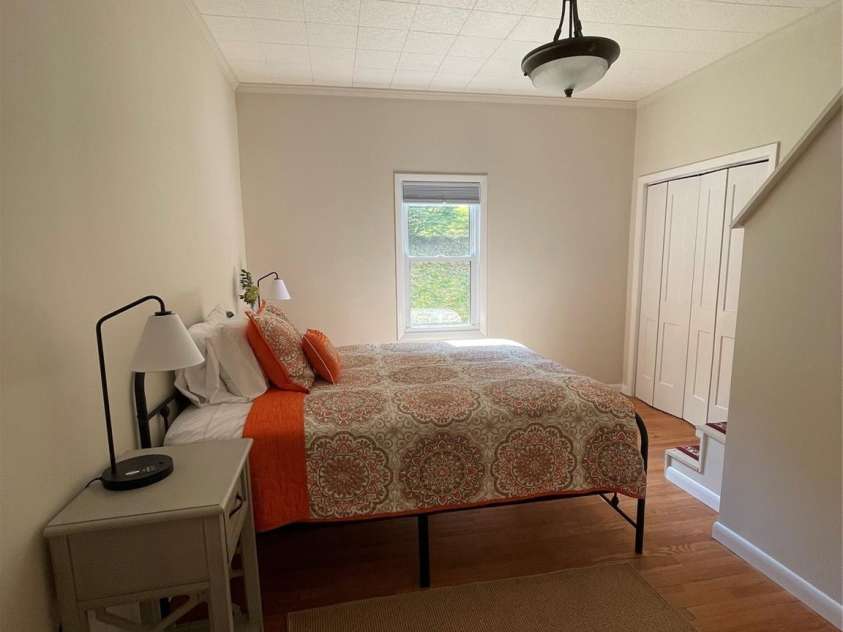 21 Byrd Lane, Brevard, NC 28712.  MLS# CAR4302808, YatesRealty ID 2144. 