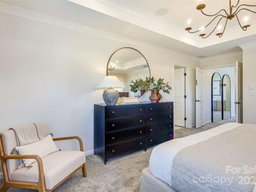 2105 Bayou Trace Drive, Charlotte, NC 28262.  MLS# CAR4203557, YatesRealty ID 2144. Photo Representation