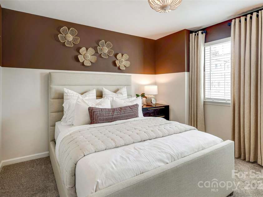 2105 Bayou Trace Drive, Charlotte, NC 28262.  MLS# CAR4203557, YatesRealty ID 2144. Photo Representation