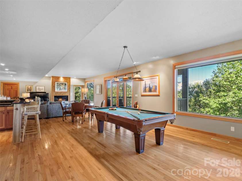 350 Ball Camp Road, Burnsville, NC 28714.  MLS# CAR4305145, YatesRealty ID 2144. 