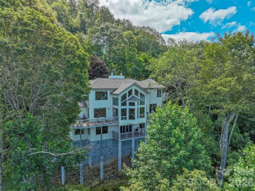 350 Ball Camp Road, Burnsville, NC 28714.  MLS# CAR4305145, YatesRealty ID 2144. 