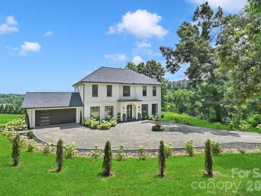 107 Lee Lane, Mars Hill, NC 28754.  MLS# CAR4424197, YatesRealty ID 21440. 