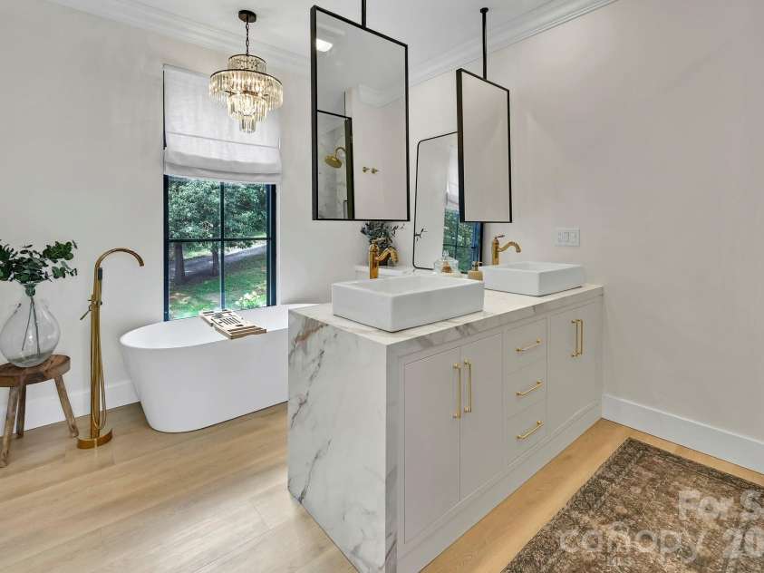 107 Lee Lane, Mars Hill, NC 28754.  MLS# CAR4424197, YatesRealty ID 21440. 