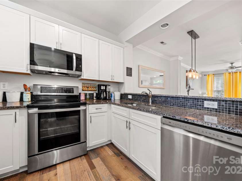 12342 Carrigan Court, Huntersville, NC 28078.  MLS# CAR4271576, YatesRealty ID 21442. 