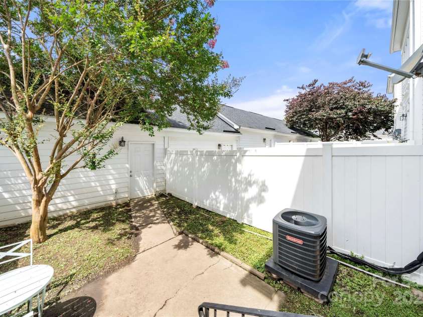 12342 Carrigan Court, Huntersville, NC 28078.  MLS# CAR4271576, YatesRealty ID 21442. 