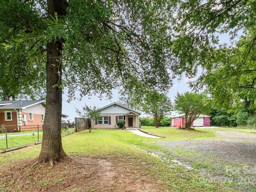 1145 Earl Road, Shelby, NC 28152.  MLS# CAR4270716, YatesRealty ID 21443. 